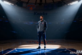 爱游戏app包含纽约尼克斯迎NBA季后赛关键赛，关键时刻主帅复盘，引发热议，训练强度明显提升的词条